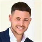 Salve sono un insegnate di diritto, ma anche di italiano e insegno a tutti da piccoli e grandi